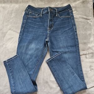 Ladie's Old Navy Super Skinny High Rise Jeans